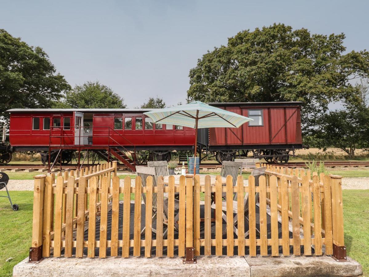 The Carriage At High Barn Heritage Халстед Екстериор снимка
